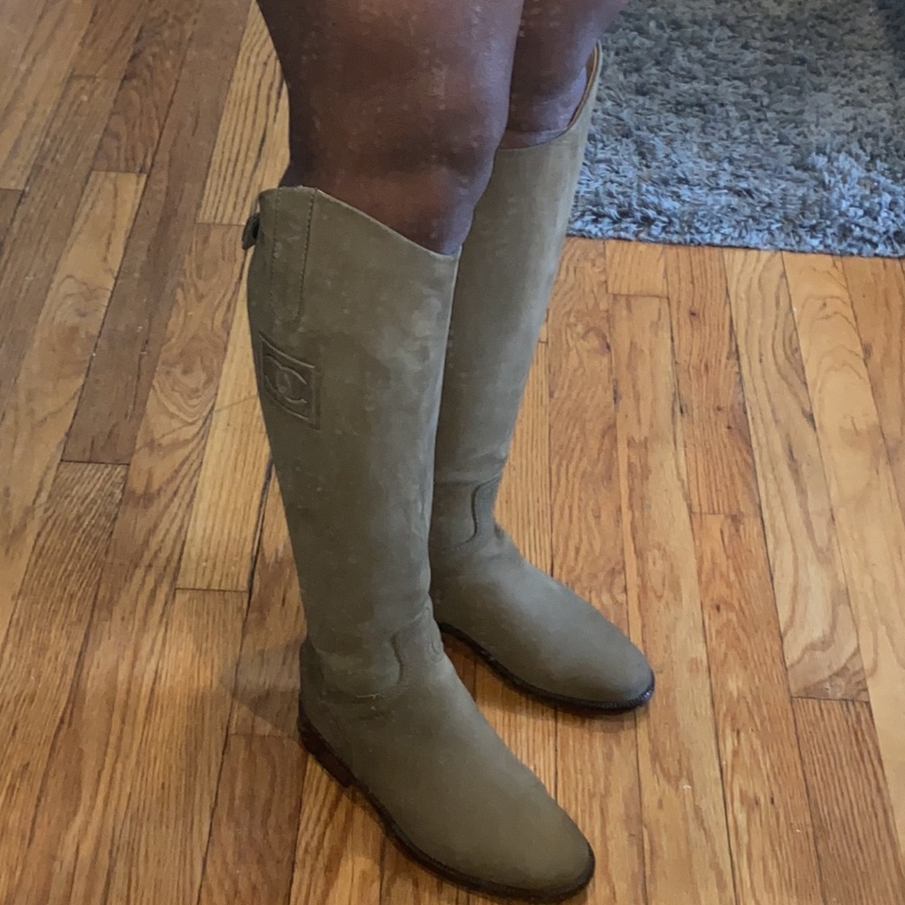Chanel boots - Picture 12 of 13